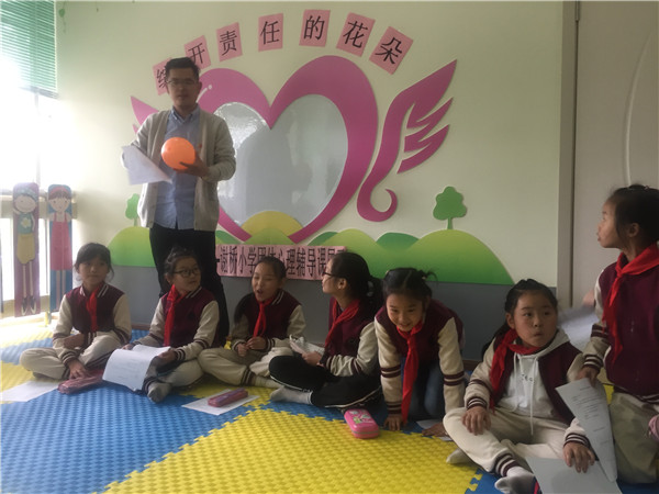 cefdd2ab3fb140a3a6186420bbb2d347.jpg