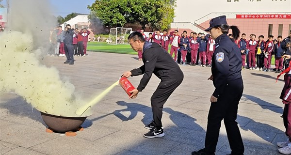 聚焦消防宣传月 筑牢校园安全线